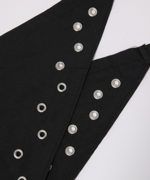 niko and...(ニコアンド)の「オリジナルハトメ三角スカーフ(ストール/ショール・レディース・ブラック/ホワイト・0)」の5枚目の写真