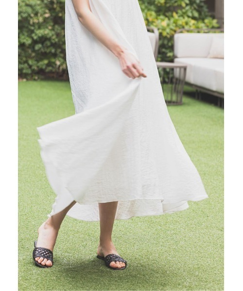 LUDICRUM(ルーディクルム)の「Multi strap camisole dress(キャミソール・レディース・ブラック/オフホワイト・FREE)」の7枚目の写真