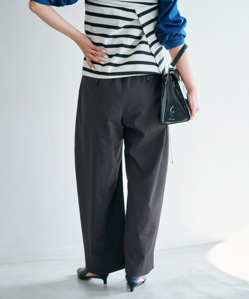 IENA（イエナ）の「ウォッシャブル リネンミックスコクーンスラックス（スラックス・レディース・ブラック/ホワイト/ベージュ系その他・38/36/34）」の11枚目の写真