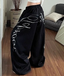 lilful | 【26年春夏新作】ラインストーンロゴ 裾ドロスト ワイドスウェットパンツ(スウェットパンツ)