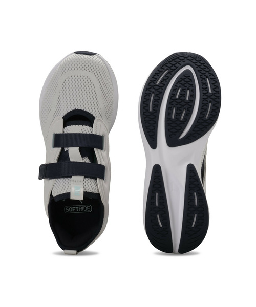 PUMA(プーマ)の「PUMA プーマ ユニセックス ソフトライド ムーブオン ラク ジャパンフィット(スニーカー・メンズ・グレー/グレー系その他/ブラック×ホワイト・24.5cm/23.5cm/22.5cm/28.0cm/27.0cm/26.0cm/25.0cm/24.0cm/23.0cm/28.5cm/27.5cm/26.5cm/25.5cm/22.0cm/29.0cm/30.0cm)」の10枚目の写真