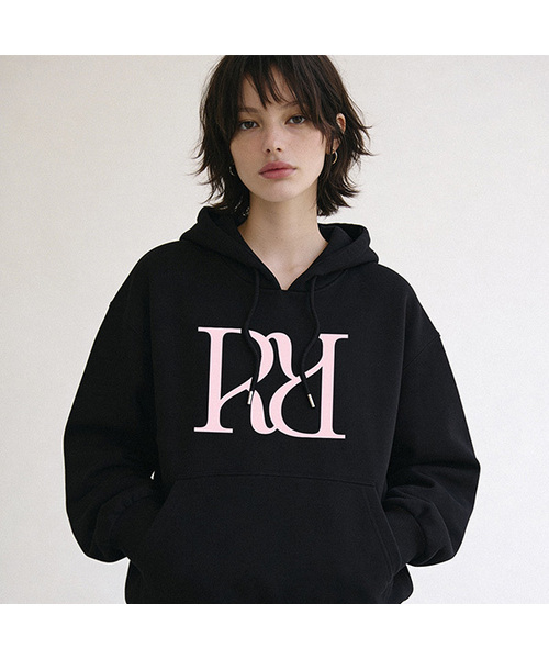 RANDOMOFF(ランダムオフ)の「R:SIGNET BOLD OVER FIT HOODIE (3color)(パーカー・レディース・チャコールグレー/ホワイト/ブラック・LARGE/MEDIUM/X-LARGE/SMALL)」の1枚目の写真