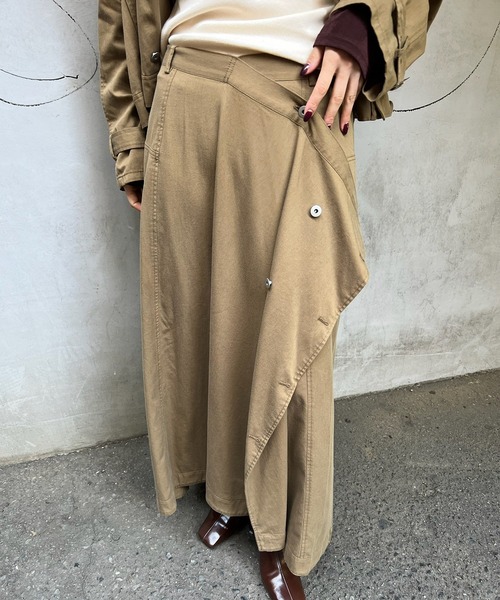 Ameri（アメリ）の「TENCEL DENIM WRAP LIKE SKIRT（デニムスカート・レディース・ベージュ/ブラック/ブルー・MEDIUM/SMALL）」の2枚目の写真