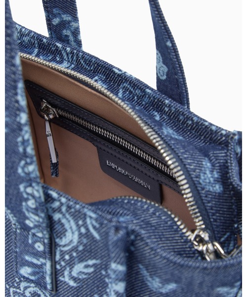 EMPORIO ARMANI(エンポリオアルマーニ)の「【エンポリオ アルマーニ】スモールショッパー キャンバス バンダナプリント(ショルダーバッグ・レディース・インディゴブルー・FREE)」の5枚目の写真