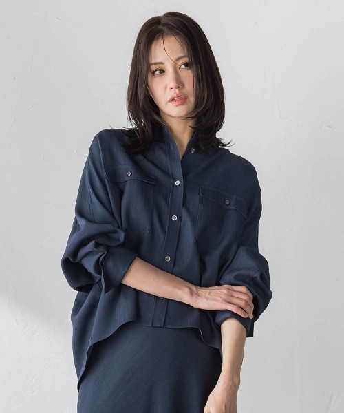 LAUTREAMONT(ロートレアモン)の「Beauty Denimブラウス≪洗濯機で洗える≫(シャツ/ブラウス・レディース・ベージュ/ネイビー・9号)」の2枚目の写真