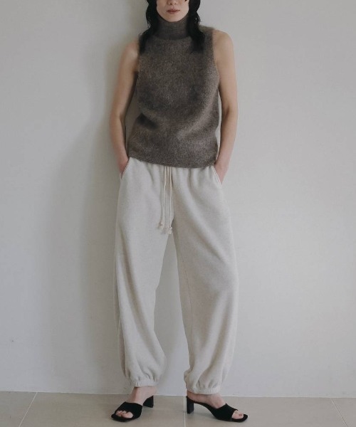 anuke（アンヌーク）の「anuke　Sleeveless Mohair Knit スリーブレスモヘアニット/62620520（ベスト・レディース・チャコールグレー/ブラウン・ONE SIZE）」の5枚目の写真