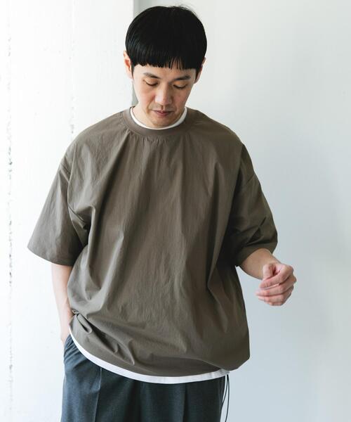 URBAN RESEARCH DOORS(アーバンリサーチドアーズ)の「『UVカット/接触冷感/吸水速乾』ストレッチクロス プルオーバー(Tシャツ/カットソー・メンズ・ブラック/モカ/チャコールグレー・MEDIUM/LARGE)」の3枚目の写真