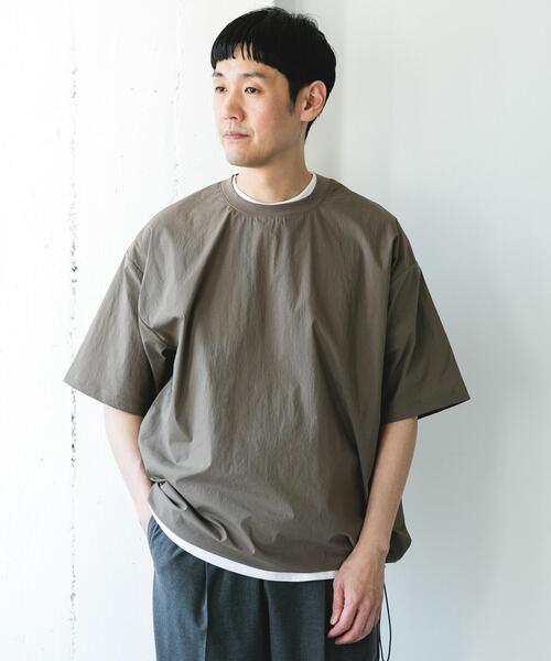 URBAN RESEARCH DOORS(アーバンリサーチドアーズ)の「『UVカット/接触冷感/吸水速乾』ストレッチクロス プルオーバー(Tシャツ/カットソー・メンズ・ブラック/モカ/チャコールグレー・MEDIUM/LARGE)」の5枚目の写真