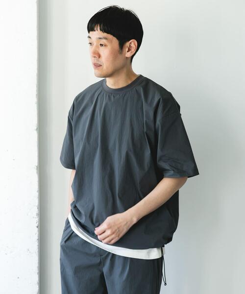 URBAN RESEARCH DOORS(アーバンリサーチドアーズ)の「『UVカット/接触冷感/吸水速乾』ストレッチクロス プルオーバー(Tシャツ/カットソー・メンズ・ブラック/モカ/チャコールグレー・MEDIUM/LARGE)」の18枚目の写真