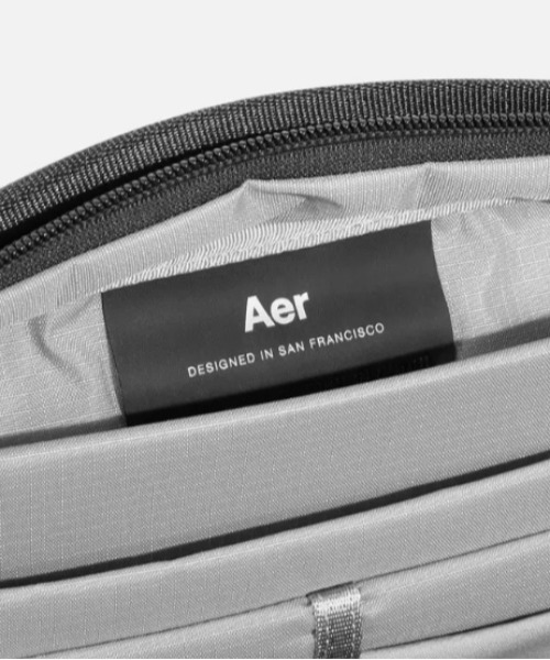 Aer（エアー）の「Aer（エアー）Day Sling 4 Max AER-21074（ショルダーバッグ・メンズ・ブラック・F）」の5枚目の写真