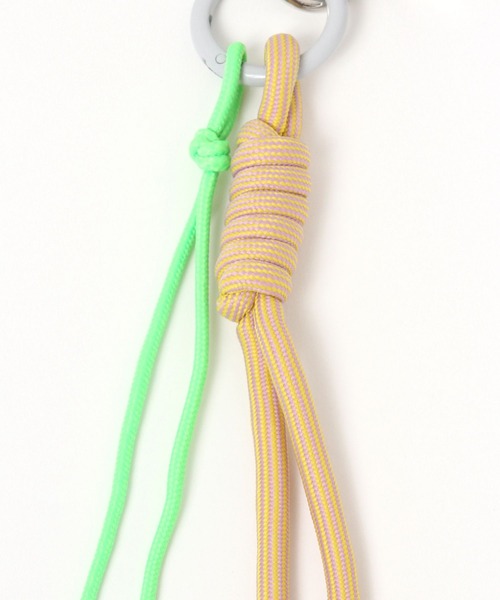 studio CLIP（スタディオクリップ）の「ミニモチーフコードチャーム（キーホルダー・レディース・ベージュ/ブルー・FREE）」の7枚目の写真