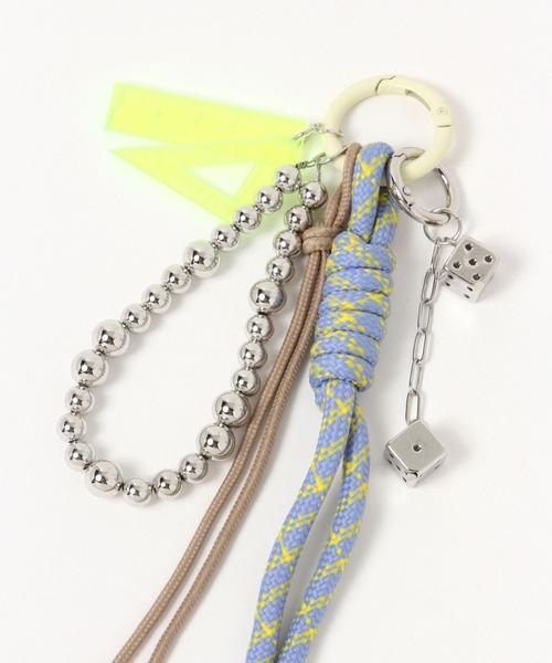 studio CLIP（スタディオクリップ）の「ミニモチーフコードチャーム（キーホルダー・レディース・ベージュ/ブルー・FREE）」の8枚目の写真