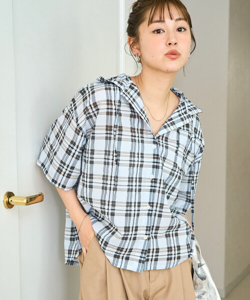 FREAK'S STORE(フリークスストア)の「限定展開 シアー チェック フード ショート ボタン シャツ(シャツ/ブラウス・レディース・サックスブルー/ネイビー/ベージュ・フリ-)」の3枚目の写真