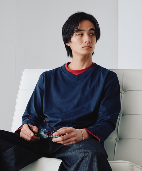 Adoon plain（アドーンプレーン）の「Shallow V-Neck Long Sleeve T / 浅VネックレイヤードライクロンT（Tシャツ/カットソー・メンズ・ネイビー/ブラウン/チャコールグレー・MEDIUM/LARGE）」の5枚目の写真
