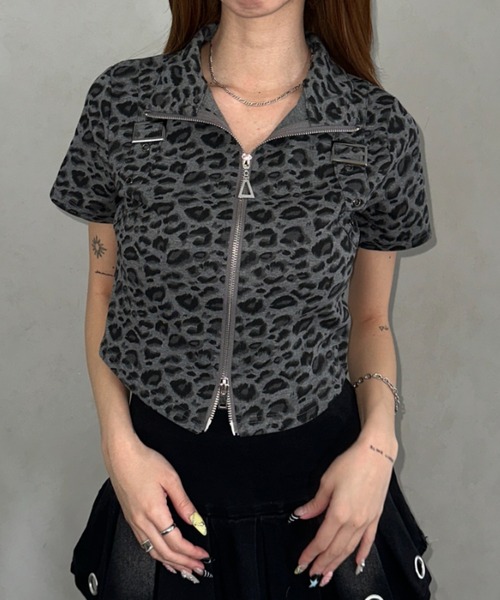 Bamm(バム)の「レオパードダブルジップコンパクトトップス(Tシャツ/カットソー・レディース・ブラウン/グレー/ホワイト・FREE)」の11枚目の写真