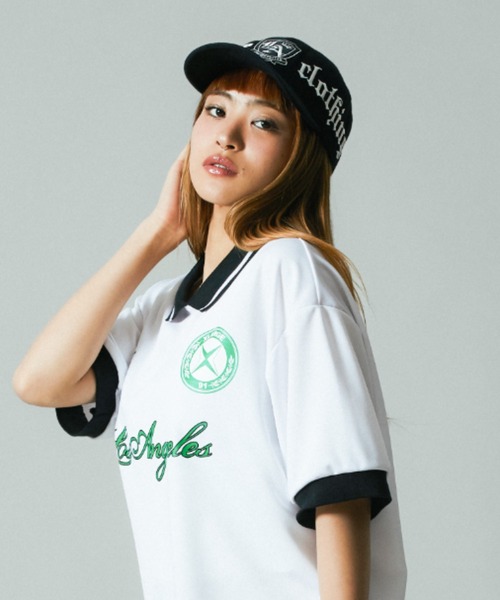 XLARGE(エクストララージ)の「WRAP AROUND LOGO CAP(キャップ・メンズ・ネイビー/ブラック・ONE SIZE)」の2枚目の写真