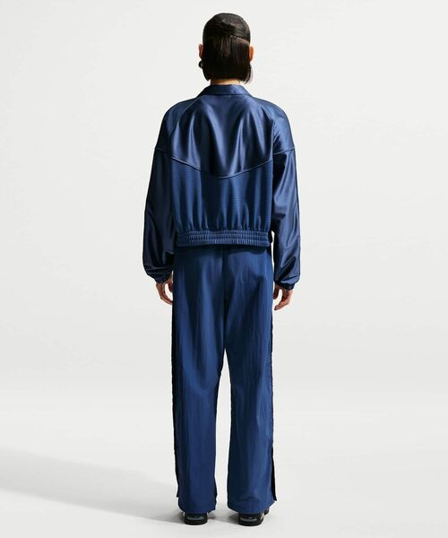 NIKE(ナイキ)の「ナイキ スポーツウェア ウィメンズ ルーズ ハイウエスト パラシュート パンツ / Nike Sportswear Women's Loose High-Waisted Parachute Pants IF0335-461 Mystic Navy(その他パンツ・レディース・ブルー系その他・XS/XL/L/S/M)」の5枚目の写真