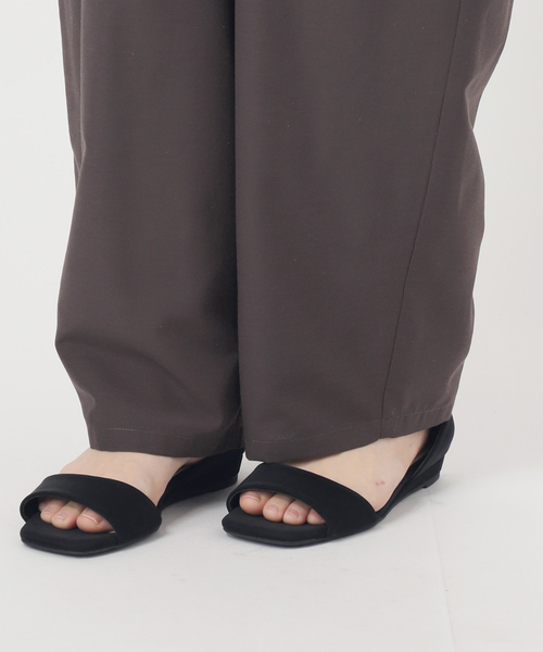 JOURNAL STANDARD relume(ジャーナルスタンダード レリューム)の「ギャザーワイドカービーパンツ(その他パンツ・レディース・チャコールグレー/ピンク系その他/ベージュ・36/38)」の4枚目の写真