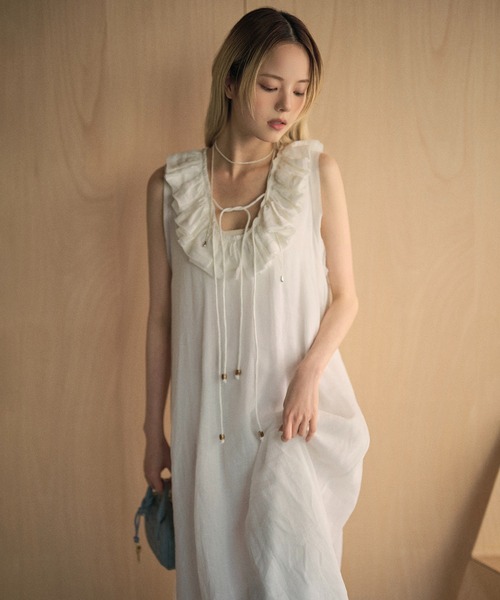 LAULEN(ローレン)の「ramie ruffle neck frill sleeveless long dress /ラミー ラッフルネック レースアップノースリーブワンピース(ワンピース・レディース・ホワイト/ブラック・FREE)」の8枚目の写真