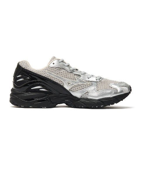 MIZUNO(ミズノ )の「MIZUNO WAVE RIDER 10(ミズノ ウェーブライダー10)(スニーカー・メンズ・ブラック系/シルバー系・23cm/23.5cm/24cm/24.5cm/25cm/25.5cm/26cm/26.5cm/27cm/27.5cm/28cm/28.5cm/29cm/29.5cm/30cm)」の9枚目の写真