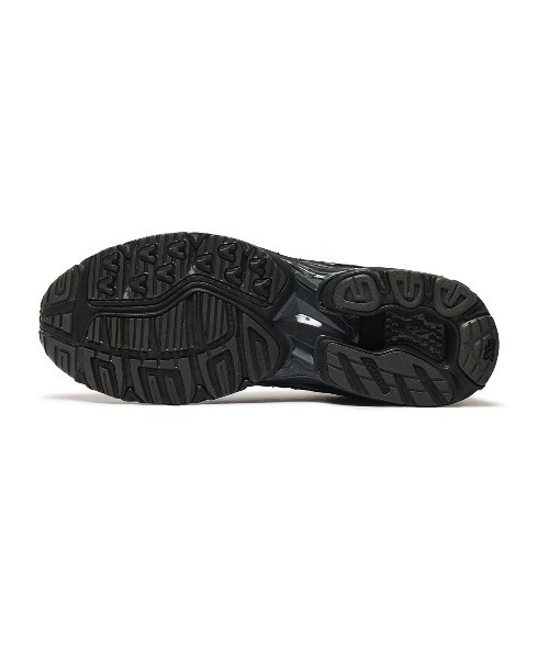 MIZUNO(ミズノ )の「MIZUNO WAVE RIDER 10(ミズノ ウェーブライダー10)(スニーカー・メンズ・ブラック系/シルバー系・23cm/23.5cm/24cm/24.5cm/25cm/25.5cm/26cm/26.5cm/27cm/27.5cm/28cm/28.5cm/29cm/29.5cm/30cm)」の14枚目の写真