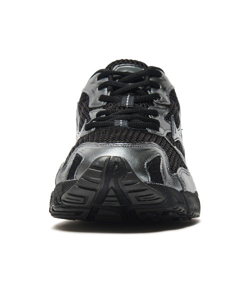 MIZUNO(ミズノ )の「MIZUNO WAVE RIDER 10(ミズノ ウェーブライダー10)(スニーカー・メンズ・ブラック系/シルバー系・23cm/23.5cm/24cm/24.5cm/25cm/25.5cm/26cm/26.5cm/27cm/27.5cm/28cm/28.5cm/29cm/29.5cm/30cm)」の13枚目の写真