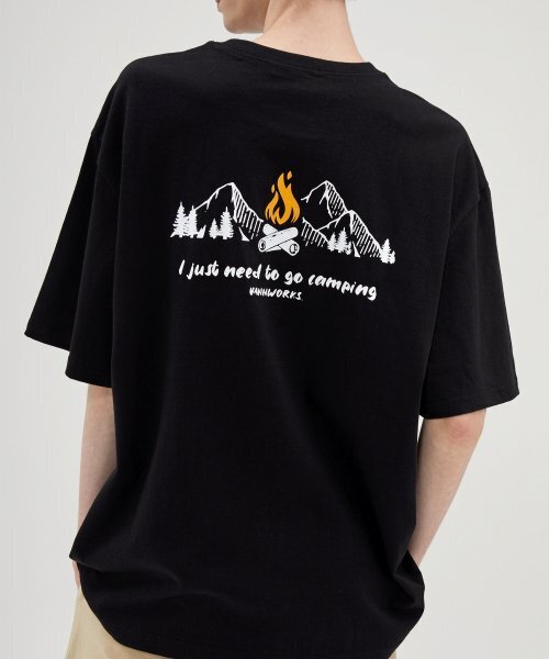 VANNWORKS(バンワークス)の「キャンプに行くだけでいい オーバーサイズ 半袖Tシャツ (VNCTS240) ブラック(Tシャツ/カットソー・レディース・その他・LARGE/MEDIUM/SMALL/X-LARGE/XX-LARGE)」の1枚目の写真