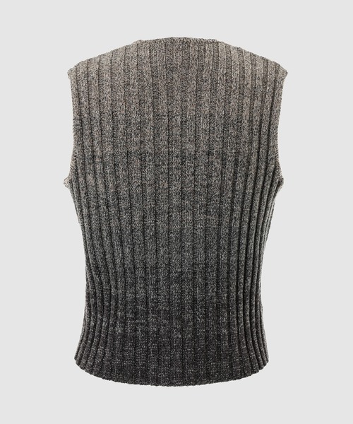 ERL(イーアールエル)の「UNISEX GRADIENT VEST KNIT(ベスト・メンズ・ダークグレー・M)」の4枚目の写真