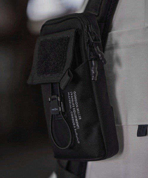GORDON MILLER（ゴードンミラー）の「GORDON MILLER VANLIFE EQUIPMENT バリスティックスマホポーチ（トラベルグッズ・メンズ・ブラック・ONE SIZE）」の21枚目の写真