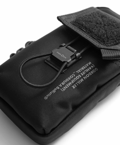 GORDON MILLER(ゴードンミラー)の「GORDON MILLER VANLIFE EQUIPMENT バリスティックスマホポーチ(トラベルグッズ・メンズ・ブラック・ONE SIZE)」の7枚目の写真