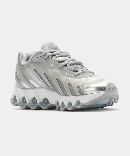 NIKE(ナイキ)の「NIKE W AIR MAX DN8 HF5509-001(スニーカー・レディース・チャコールグレー・23cm/24.5cm/25cm)」の5枚目の写真