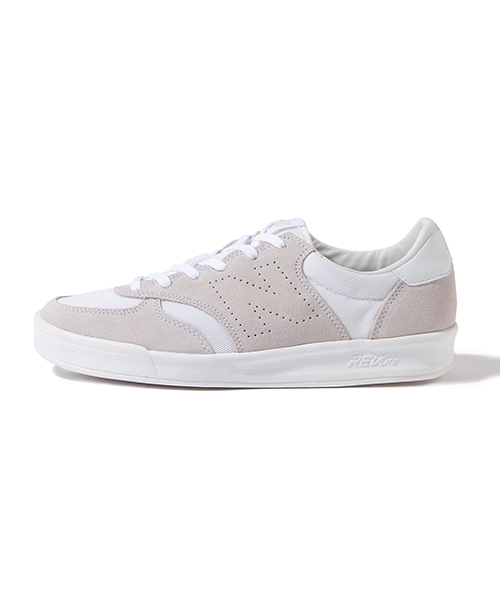 BEAMS LIGHTS Women's（ビームスライツ ウィメンズ）の「NEW BALANCE / CRT300（スニーカー・レディース・ホワイト/ブラック・22.5/24.5/23.5/23/24）」の3枚目の写真