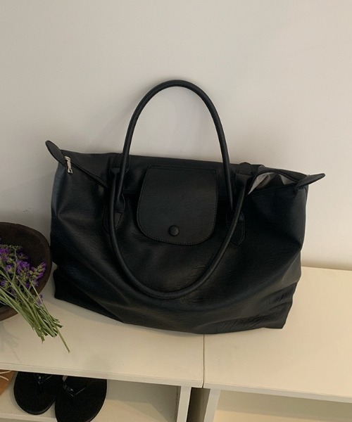 yuue' ( wear )(ユーイ)の「フラップフェイクレザートートバッグ/通勤通学/オフィスバッグ/A4サイズ対応(ショルダーバッグ・レディース・ブラック/ダークブラウン・FREE)」の9枚目の写真