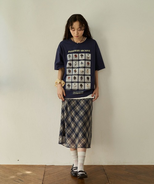 sobak studio(ソバクスタジオ)の「グラフィックTシャツ / Graphic Tee(Tシャツ/カットソー・レディース・ネイビー/ホワイト・FREE)」の8枚目の写真