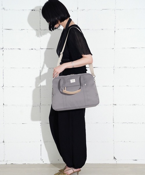 anello GRANDE(アネログランデ)の「"02"≪anello GRANDE≫motte/モッテ 5ポケット/25L 2WAY ボストンバッグ(ボストンバッグ・レディース・ブラック/ブルーグレー/グレー・ONE SIZE)」の13枚目の写真