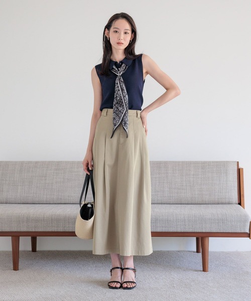 Andemiu(アンデミュウ)の「チノフレアスカート859567(スカート・レディース・ベージュ/モカ・MEDIUM/SMALL)」の22枚目の写真
