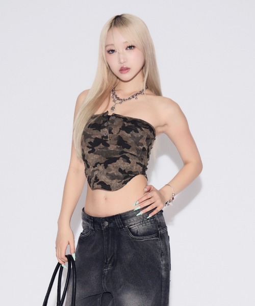 tinkerend(ティンカーエンド)の「【カップ付き】Urban Camouflage Tube Top / アーバンカモフラージュチューブトップ(チューブトップ・レディース・カモフラージュ/ブラック・FREE)」の2枚目の写真