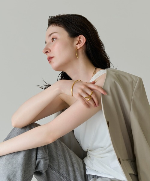 Phoebe(フィービィー)の「【金属アレルギー対応】フローメタルダブルフィンガーリング 2連リング/ステンレス(リング・レディース・シルバー/イエローゴールド・FREE)」の13枚目の写真