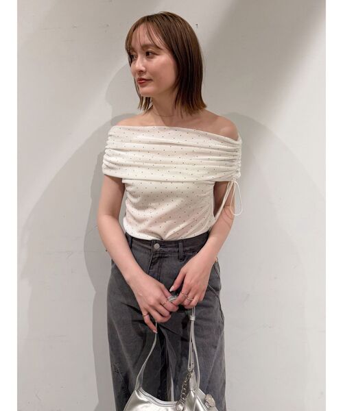 LAGUNAMOON(ラグナムーン)の「テキタイルオフショルドロストトップス(Tシャツ/カットソー・レディース・グリーン/ブラック/ベージュ/アイボリー・FREE)」の22枚目の写真