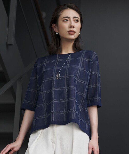ICB（アイシービー）の「シアーチェック ニットT（ニット/セーター・レディース・ブラック系1/ネイビー系1・LARGE）」の2枚目の写真