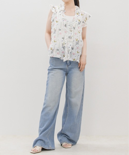 MISCH MASCH(ミッシュマッシュ)の「2026春夏新作 フラワーフリルノースリーブブラウス(シャツ/ブラウス・レディース・ホワイト・フリ-)」の11枚目の写真