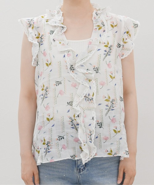 MISCH MASCH(ミッシュマッシュ)の「2026春夏新作 フラワーフリルノースリーブブラウス(シャツ/ブラウス・レディース・ホワイト・フリ-)」の4枚目の写真