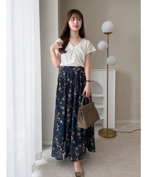 fifth（フィフス）の「【kanaセレクト】フラワープリントシフォンスカート（スカート・レディース・ホワイト/ネイビー・M/XS）」の22枚目の写真