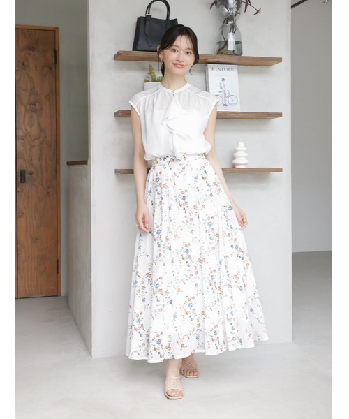 fifth（フィフス）の「【kanaセレクト】フラワープリントシフォンスカート（スカート・レディース・ホワイト/ネイビー・M/XS）」の18枚目の写真