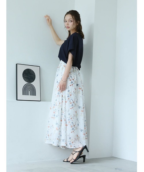fifth（フィフス）の「【kanaセレクト】フラワープリントシフォンスカート（スカート・レディース・ホワイト/ネイビー・M/XS）」の7枚目の写真