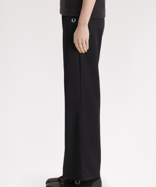 FRED PERRY（フレッドペリー）の「【先行予約受付中】Tricot Trousers／トリコットトラウザーズ（その他パンツ・レディース・ブラック・10/8）」の2枚目の写真
