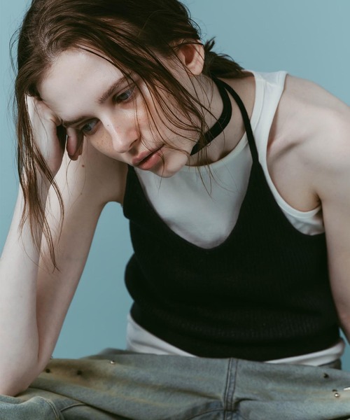 Knuth Marf(クヌースマーフ)の「Knuth Marf / クヌースマーフ knit halter bustier(ベスト・レディース・ブラウン/ネイビー・FREE)」の2枚目の写真