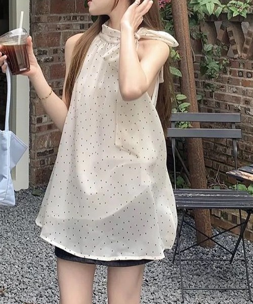 Nia（ニア）の「Nia(ニア)/ホルターネックドットシアートップス（シャツ/ブラウス・レディース・アイボリー・MEDIUM/SMALL）」の4枚目の写真