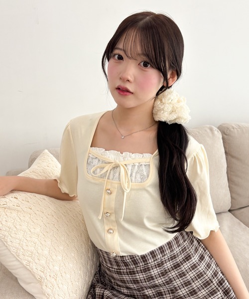 WEGO（ウィゴー）の「WEGO/パールボタンフリルキリカエトップス（Tシャツ/カットソー・レディース・ネイビー/アイボリー/グレー・FREE）」の2枚目の写真