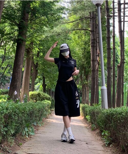 FABULOUS ARCHIVE(ファビュラスアーカイブ)の「STAR HORSE BERMUDA SHORTS BLACK(FCG2PT817M)(その他パンツ・レディース・ブラック・MEDIUM/LARGE)」の11枚目の写真